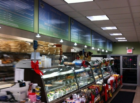 Seaqua Deli of St James - Saint James, NY