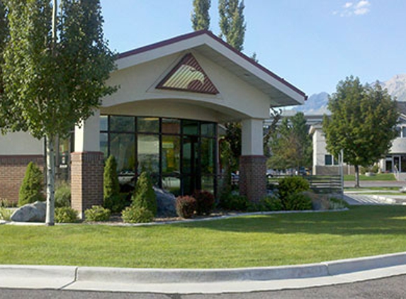 Mountain America Credit Union - Orem: 800 East Branch - Orem, UT