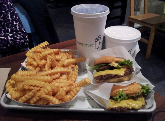 Shake Shack - Westport, CT