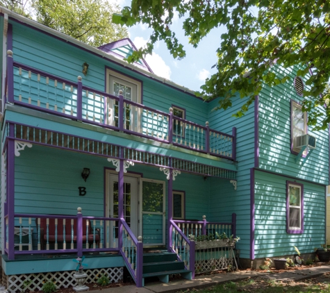 Cottages on Main Street - Eureka Springs, AR