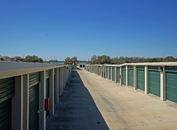 StorageMart - Helotes, TX