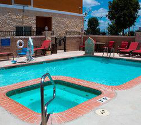 Best Western Plus San Antonio East Inn & Suites - San Antonio, TX