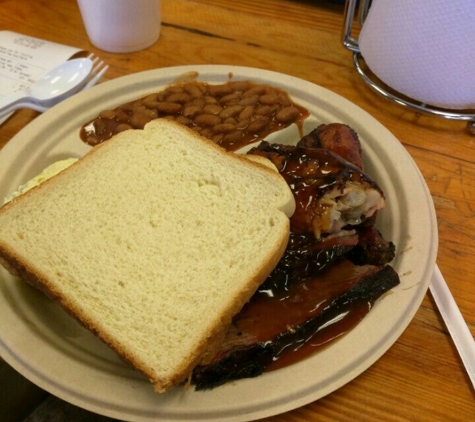 Vic's Bar-B-Que - Austin, TX