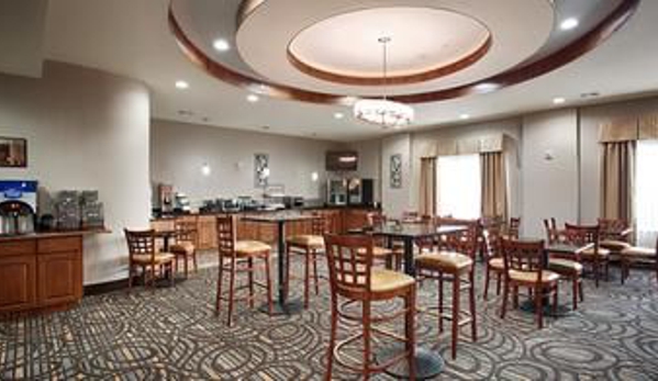 Best Western Plus Fort Worth Forest Hill Inn & Suites - Fort Worth, TX