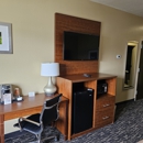 Quality Inn & Suites Hendersonville - Flat Rock - Motels