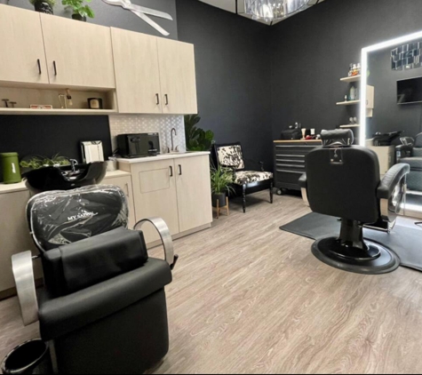 MY SALON Suite - South Hills - Pittsburgh, PA