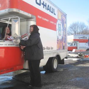 U-Haul Moving & Storage of W Babylon - West Babylon, NY