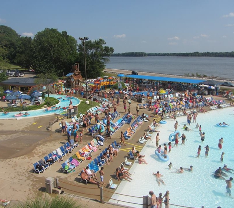 Raging Rivers Waterpark - Grafton, IL