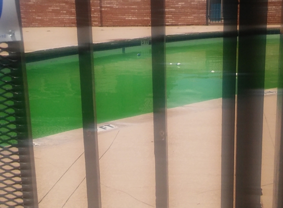 The Brazos on Hulen - Fort Worth, TX. Green pool