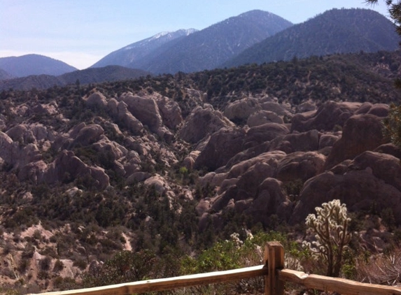 Devil's Punchbowl Natural Area and Nature Center - Pearblossom, CA