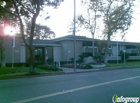 Briarwood Apartments - Tustin, CA