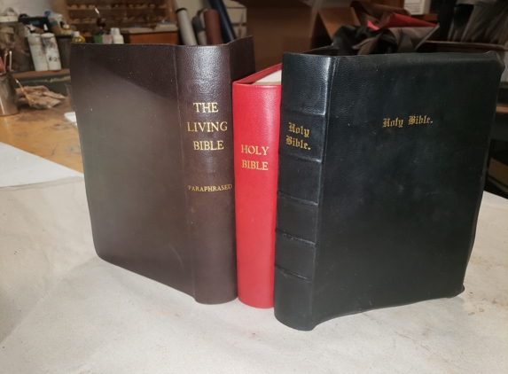 David Weinstein Bookbinder - Los Angeles, CA. Rebind Bibles in fine leather gold stamping