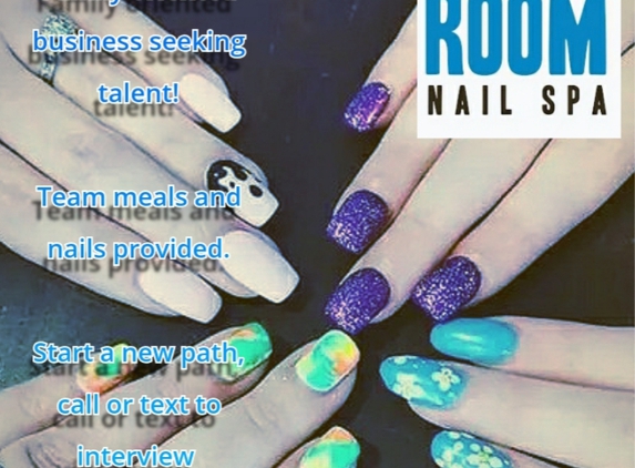 Blue Room Nail Spa - Rogers, AR