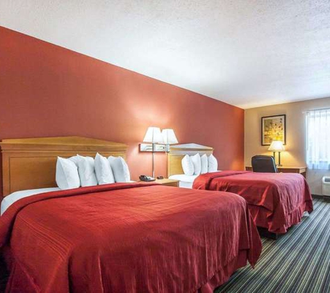 Quality Inn & Suites - Centerville, TN