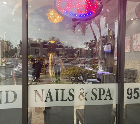 Diamond Nails And Spa - Parkland, FL