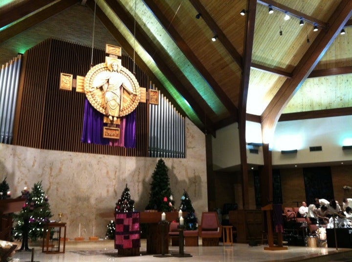 St Thomas the Apostle Catholic Church - Naperville, IL 60563