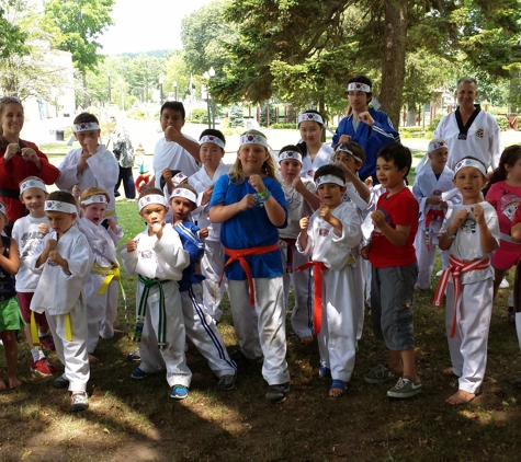 Atomic Tae Kwon Do/Maestri di Musica - Huntington, NY