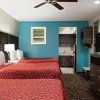 Days Inn & Suites by Wyndham Houston North Spring gallery