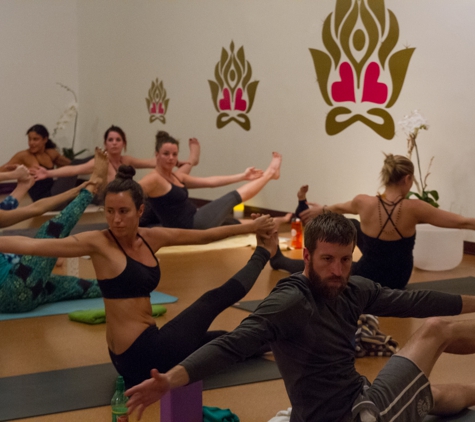 Agni Yoga - West Hollywood, CA