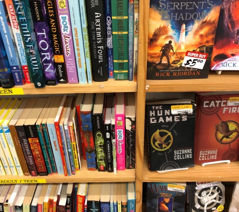 Half Price Books - Indianapolis, IN