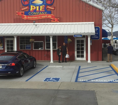 Julian Pie Company - Santa Ysabel, CA