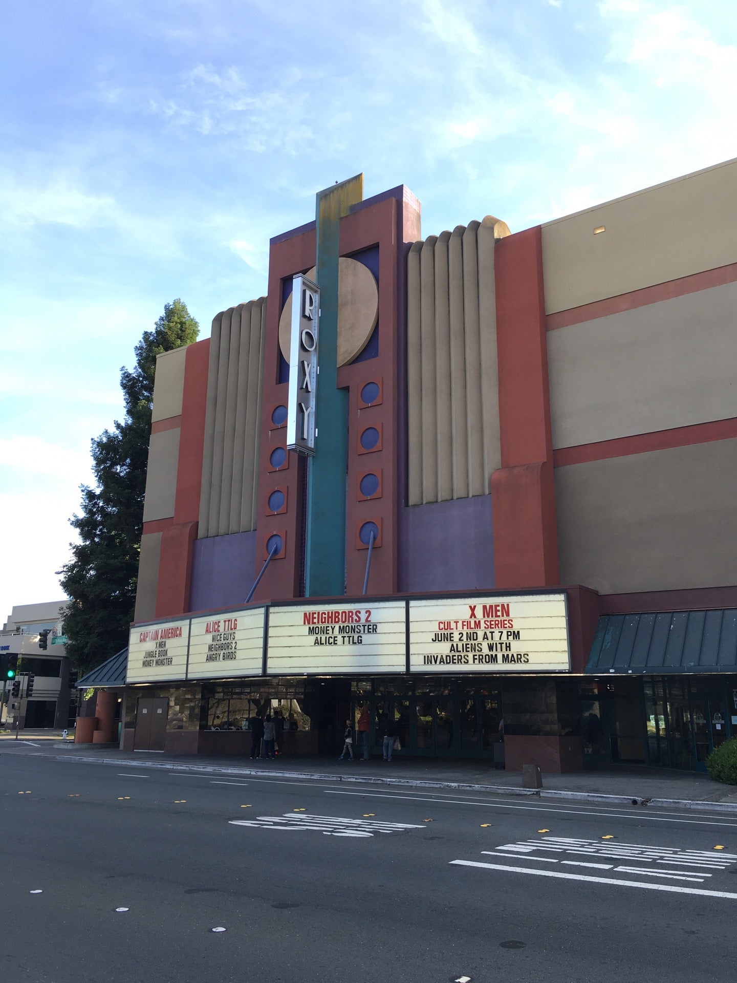 Roxy cinema santa rosa deals ca