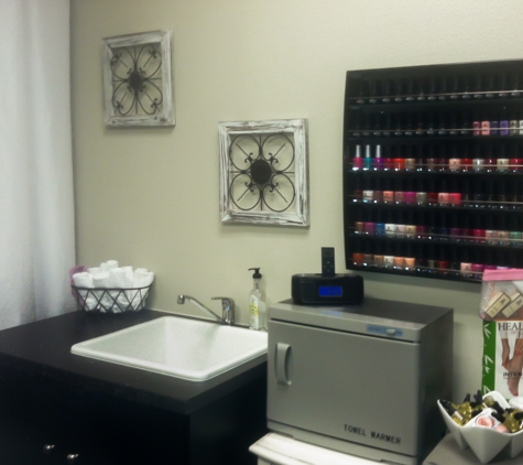 Sandy's Relaxing Nail Spa - Claremont, CA