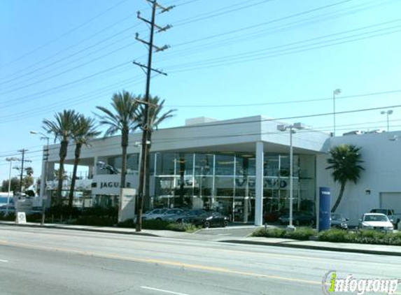 Galpin Volvo Cars - Van Nuys, CA