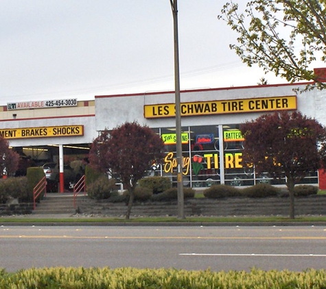 Les Schwab Tire Center - Tacoma, WA