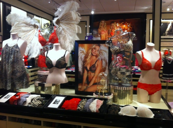Victoria's Secret & PINK by Victoria's Secret - Crestview Hills, KY