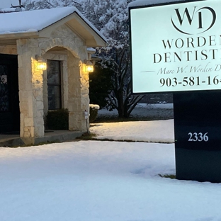 Worden Dentistry - Tyler, TX. Exterior view of Worden Dentistry during snow months