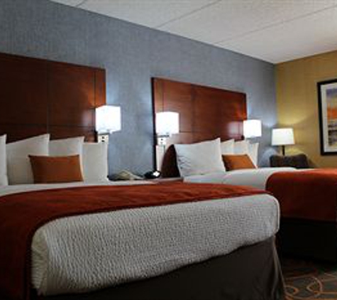 Best Western Plus Fresno Airport Hotel - Fresno, CA