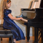 Vango Piano Academy