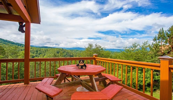 Bear Camp Cabin Rentals - Pigeon Forge, TN