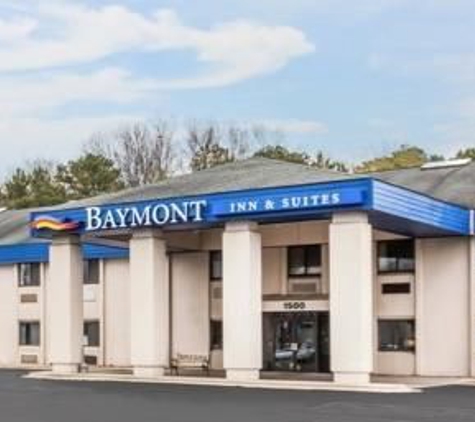 Baymont Inn & Suites - Grand Haven, MI