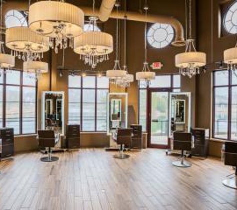 Salon Spa Aura - Green Bay, WI