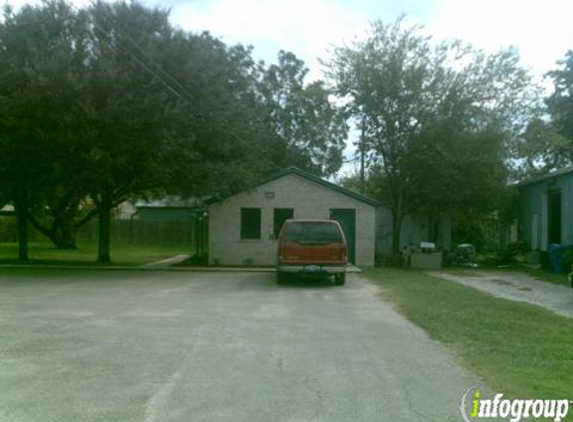 Medack & Oltmann - Bastrop, TX