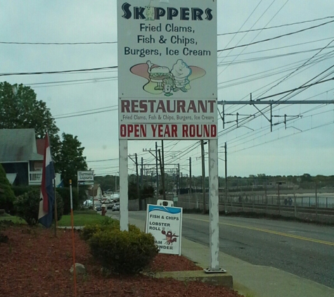 Skipper's Restaurant - Niantic, CT. Can't miss it (and you shouldn't!)