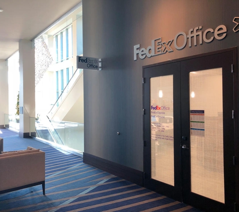 FedEx Office Print & Ship Center - Houston, TX