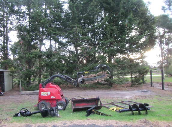Corey's Dingo Works - Longford, VIC