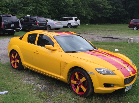 Al Punto Body Shop - Richmond, VA. Was painted in "Al Punto" body shop.