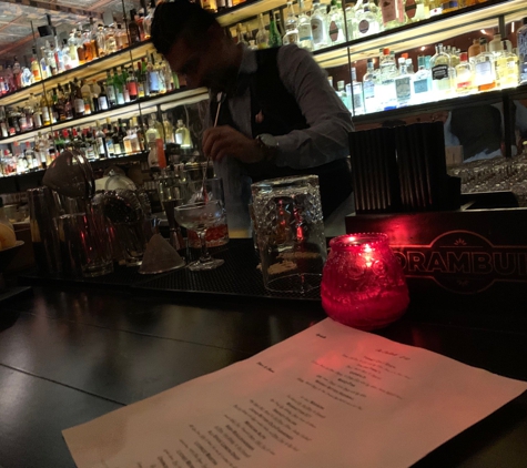 Bar 821 - San Francisco, CA