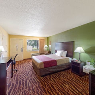 Econo Lodge - San Antonio, TX