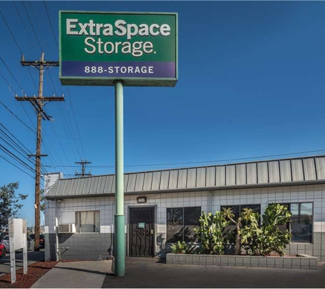 Extra Space Storage - Glendale, CA