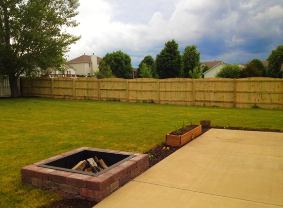 Tri Star Landscape & Fencing - Poplar Grove, IL