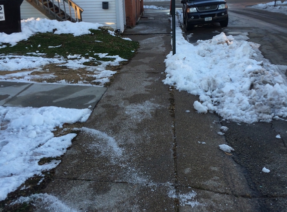 365 Snow Removal & Lawn Services - Dubuque, IA