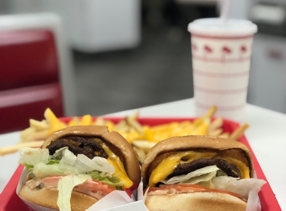 In-N-Out Burger - Encinitas, CA