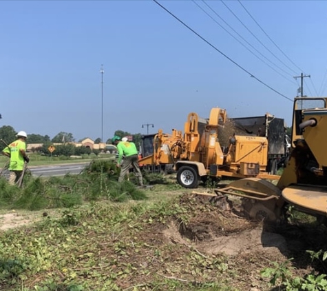 HLA Lawn Services - Hessmer, LA. Leesville Louisiana Tree Removal and Stump Grinding