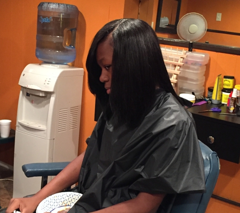 Blan-Gina's Natural Hair Care Training Salon - Baltimore, MD. Weave