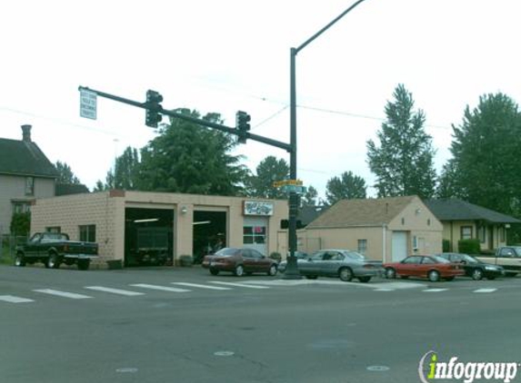 Mel's Auto Repair - Oregon City, OR